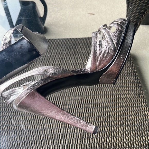 Bogo ⭐️ Calvin Klein Sz 8.5 metallic grey platform high heels - Picture 13 of 14